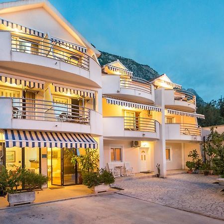 קוטור Apartments Ivardic מראה חיצוני תמונה