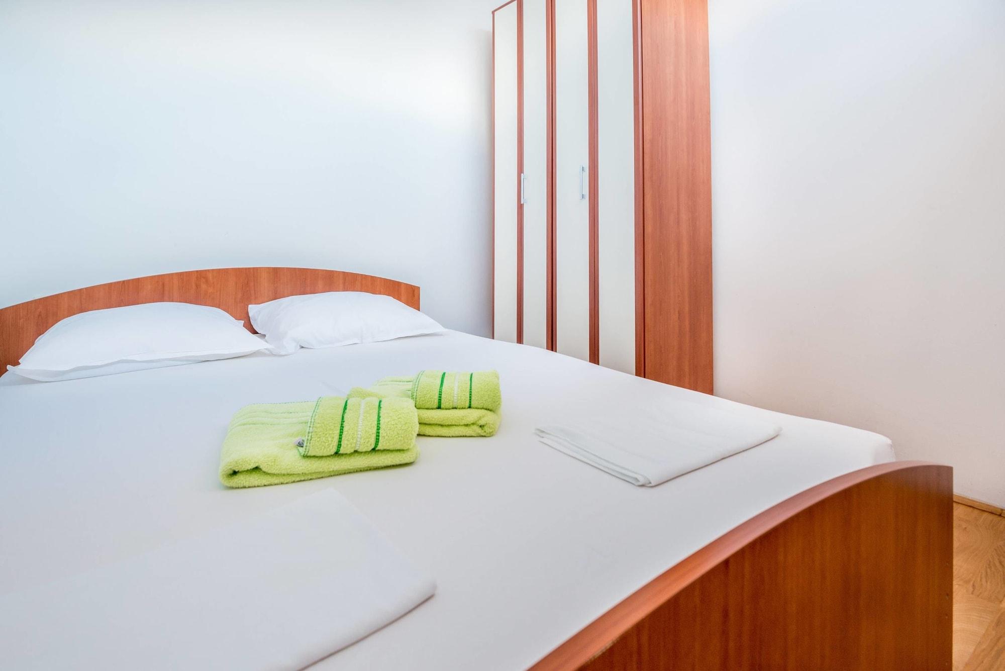 קוטור Apartments Ivardic מראה חיצוני תמונה