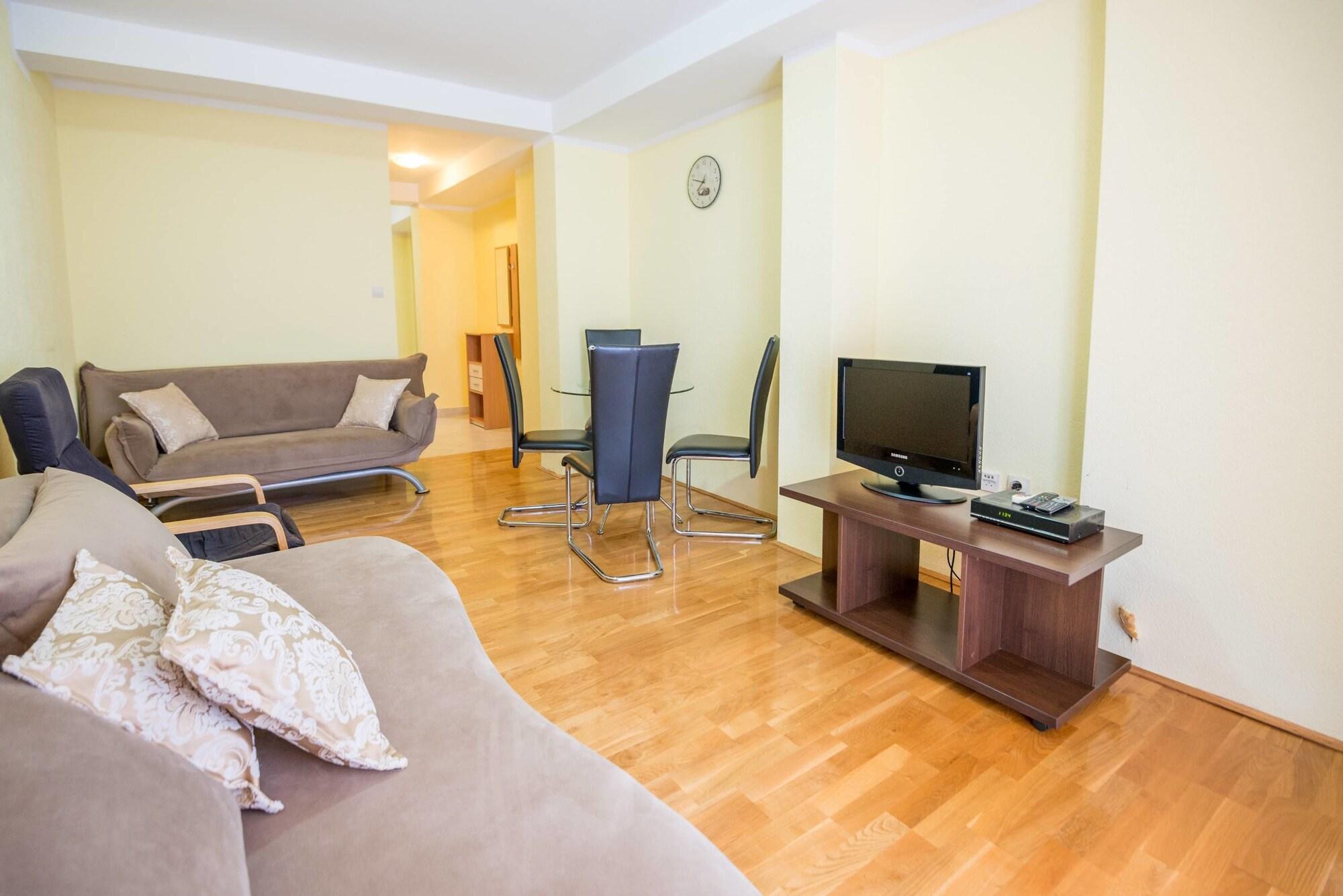 קוטור Apartments Ivardic מראה חיצוני תמונה