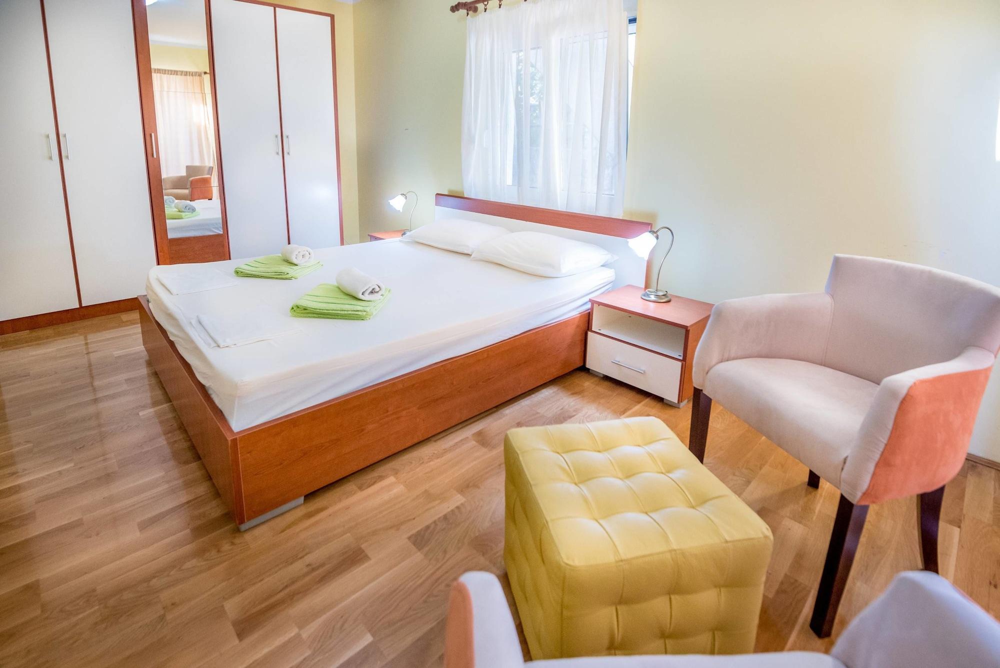קוטור Apartments Ivardic מראה חיצוני תמונה